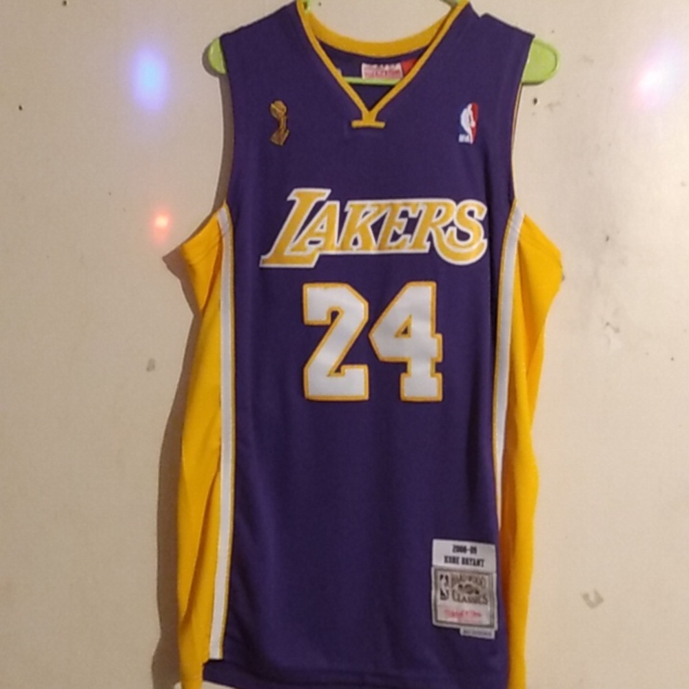 Kobe Bryant Championship Jerseys 2000-2001, 2008-2009 - Picture 3 of 4